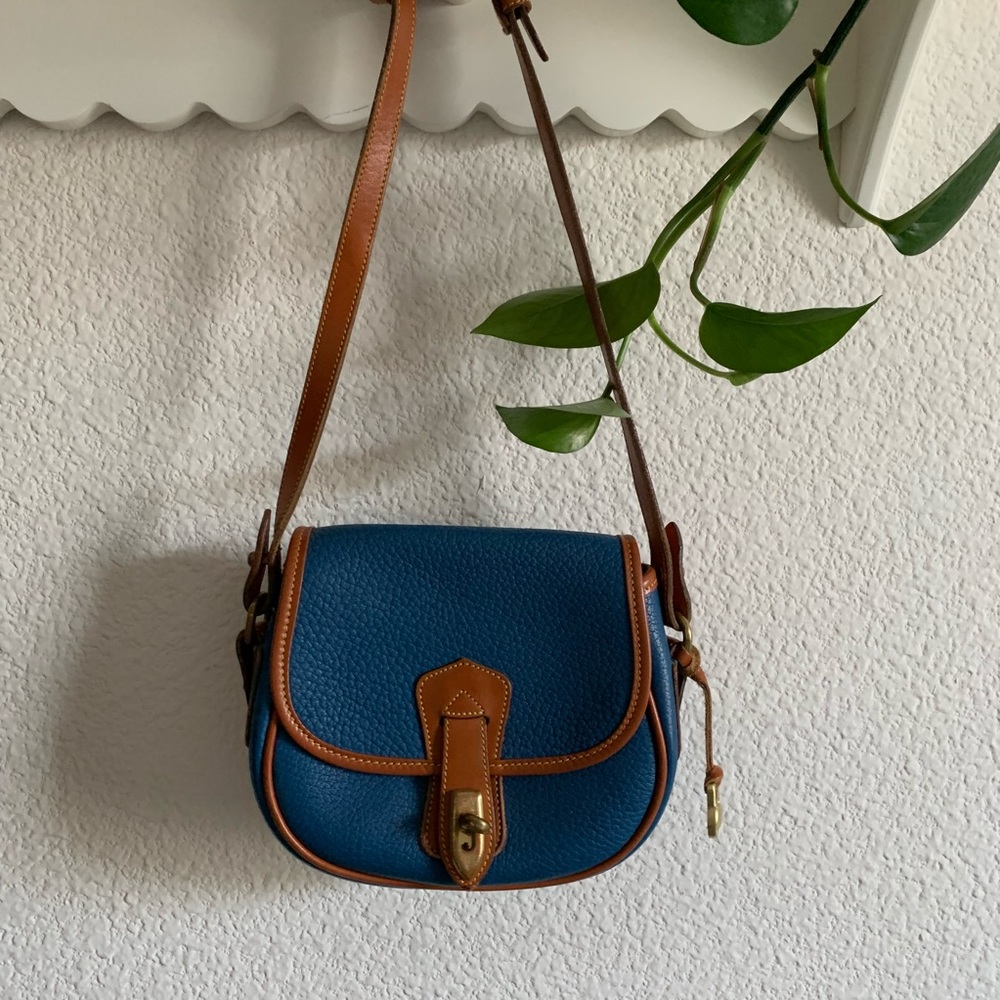 Vintage Dooney & Bourke Crossbody Purse